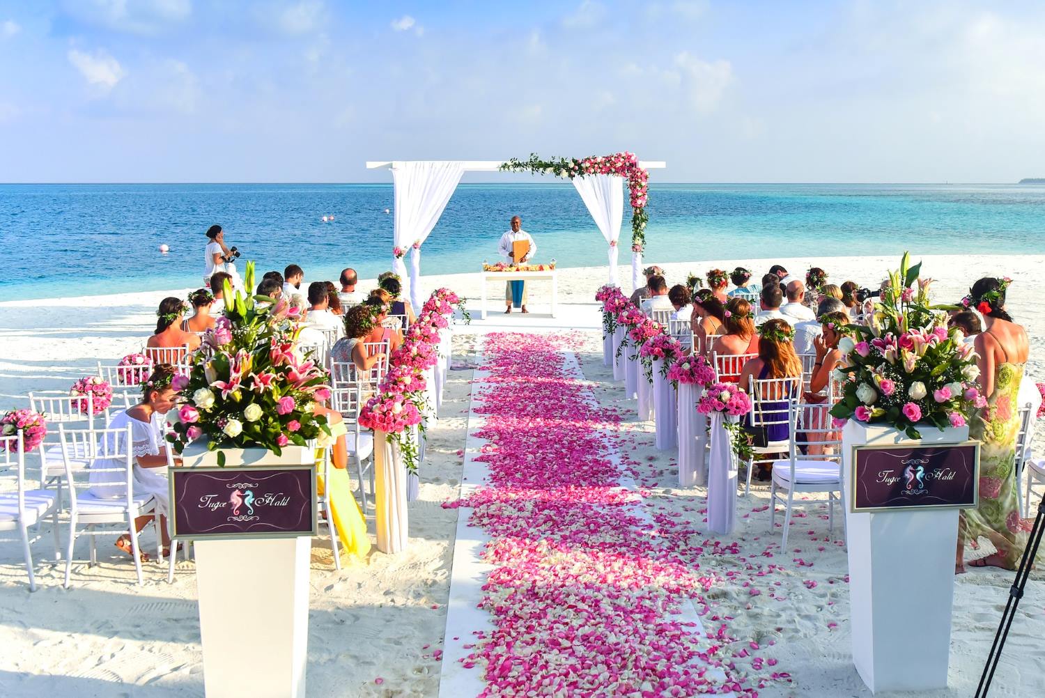 Tying the Knot in Paradise: Best Caribbean Islands for Your Dream Wedding