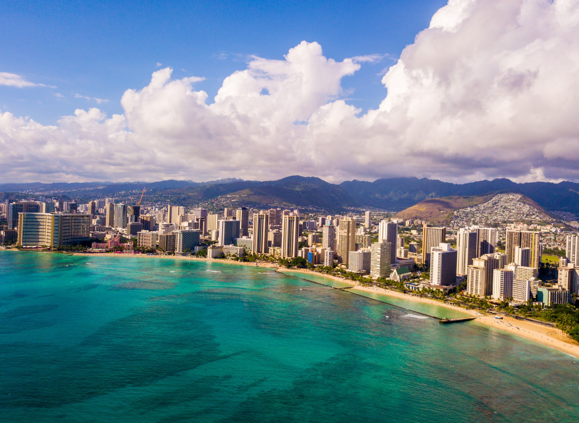 Honolulu Car Rental Deals with DealswithAI